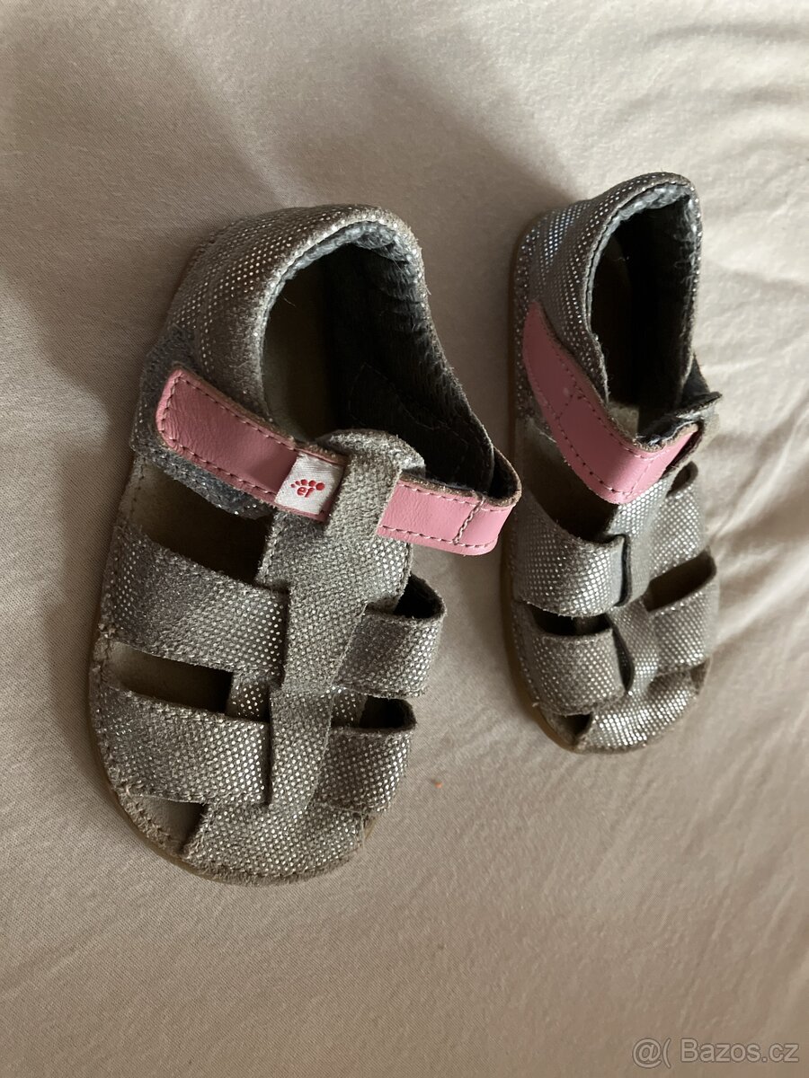 Holcici barefootove sandalky velikost 24