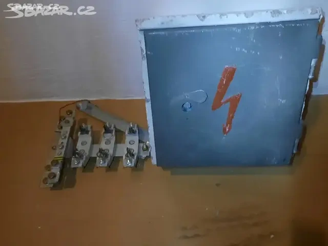 Pojistková skříň