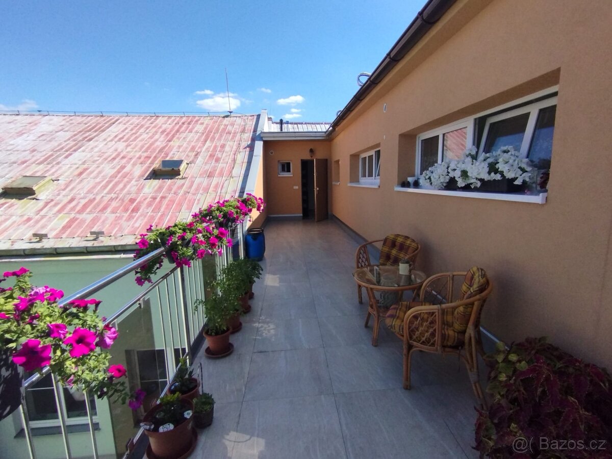 Pronájem bytu 3+kk 90 m2, s terasou 18m2 , Ledeč nad Sázavo