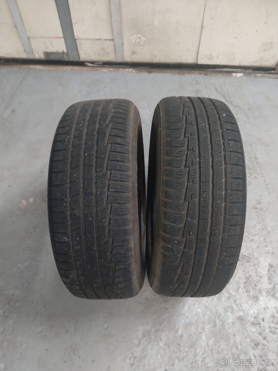 2x zimní pneu Nokian, 205/55 R16.
