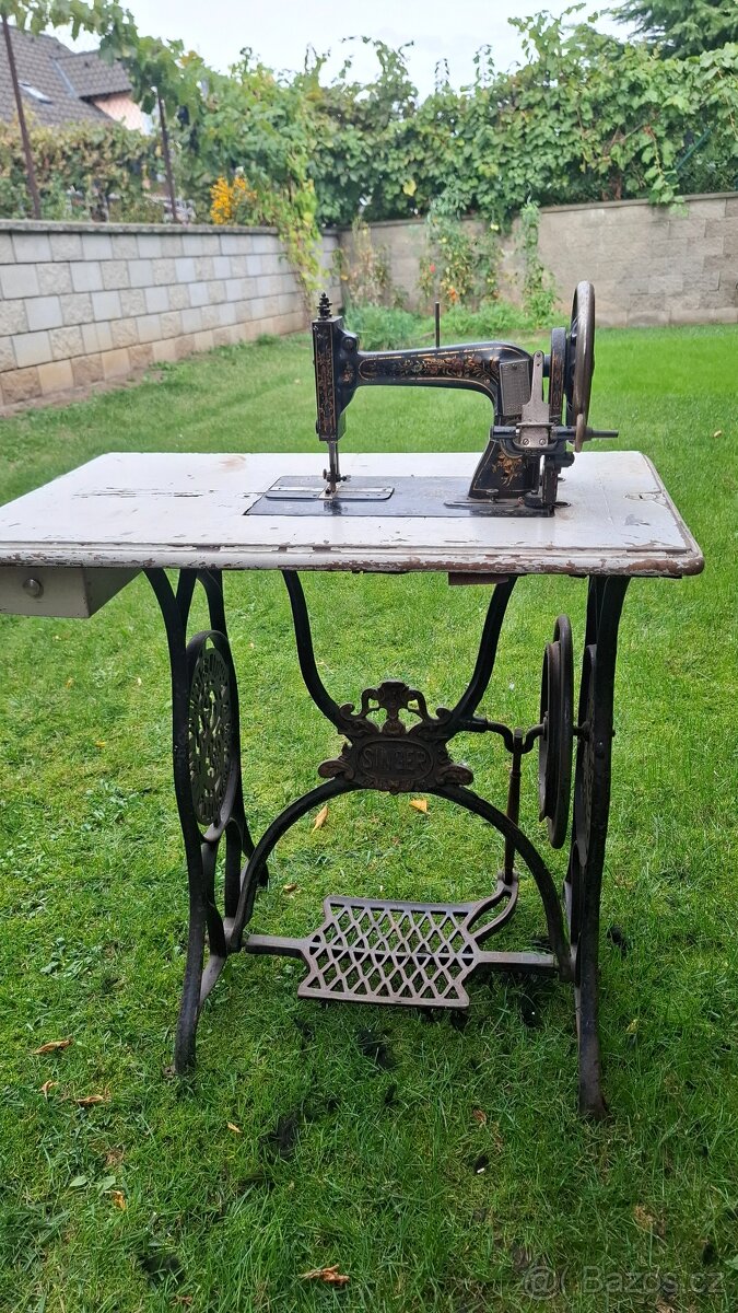 Šicí stroj Singer