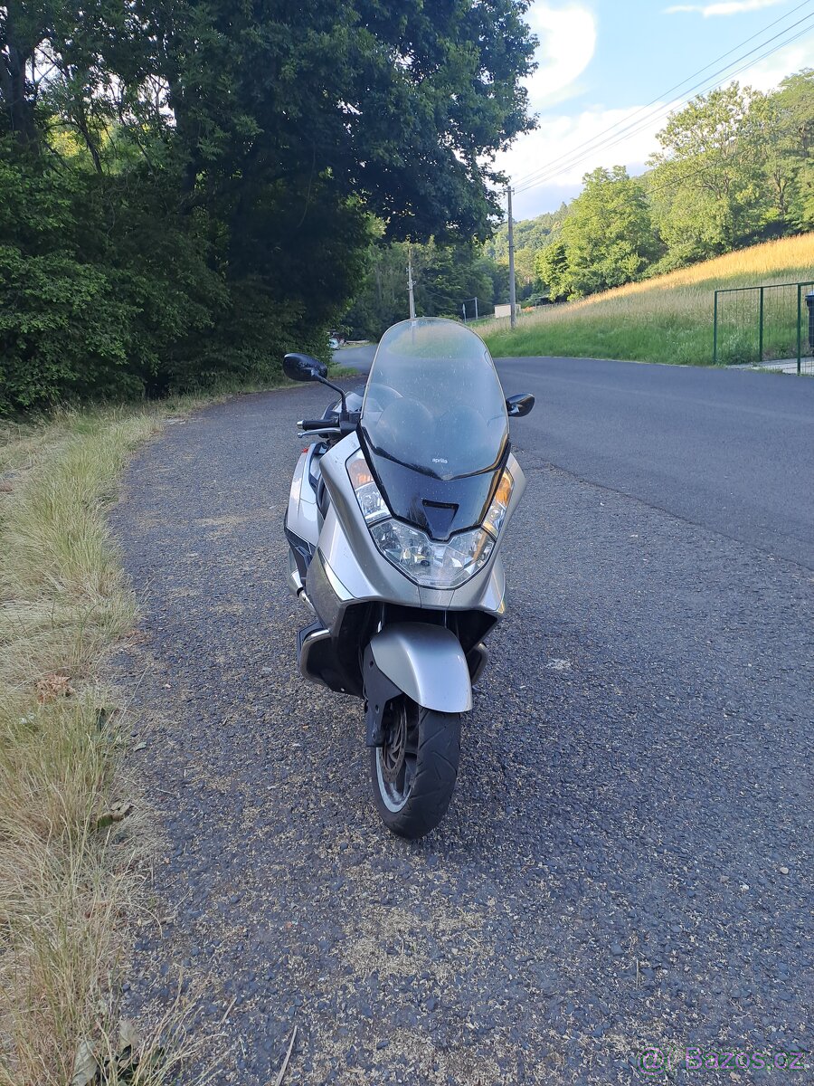 Aprilia atlantic 500