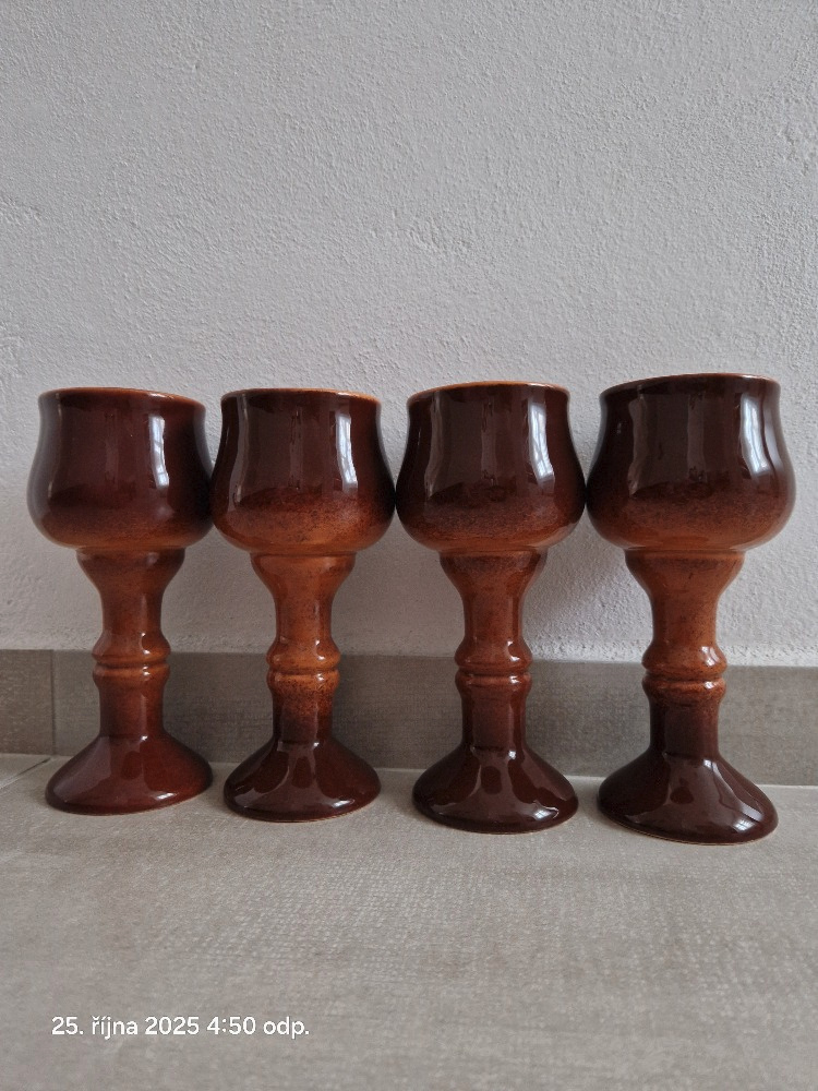 Sada 4 pohárů