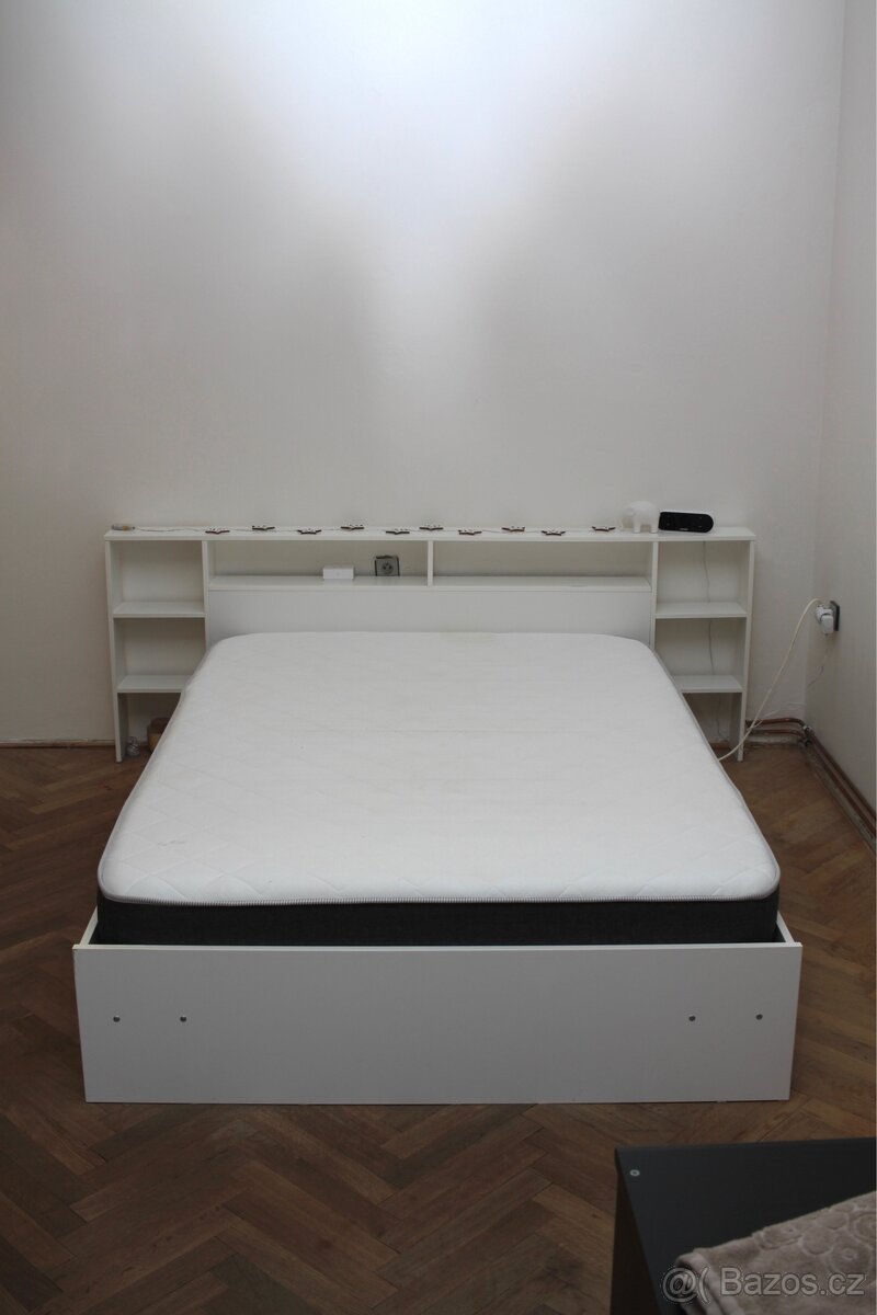Postel IKEA + matrace