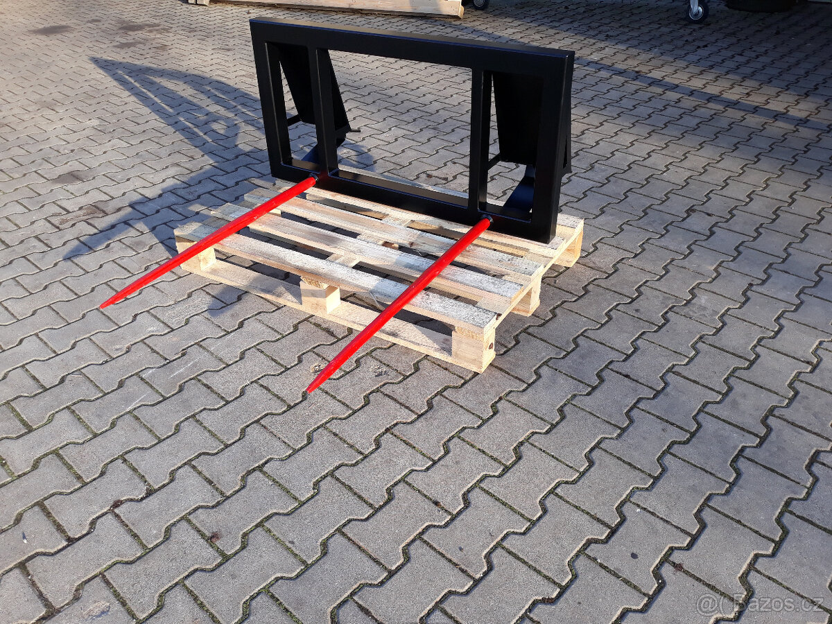 Vidle na balíky (hnůj) na smykový nakladač Bobcat