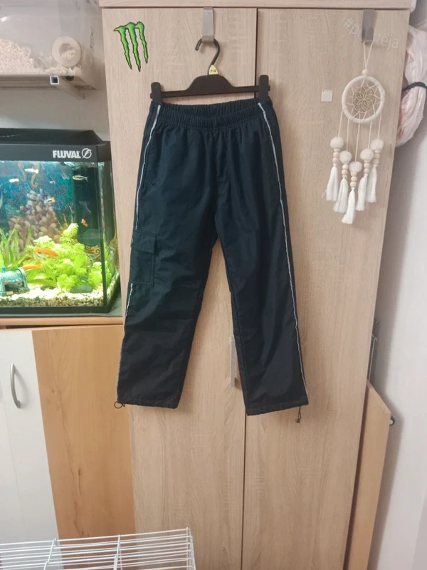 Chlapecké zimní teplé kalhoty oteplovaky vel. 140