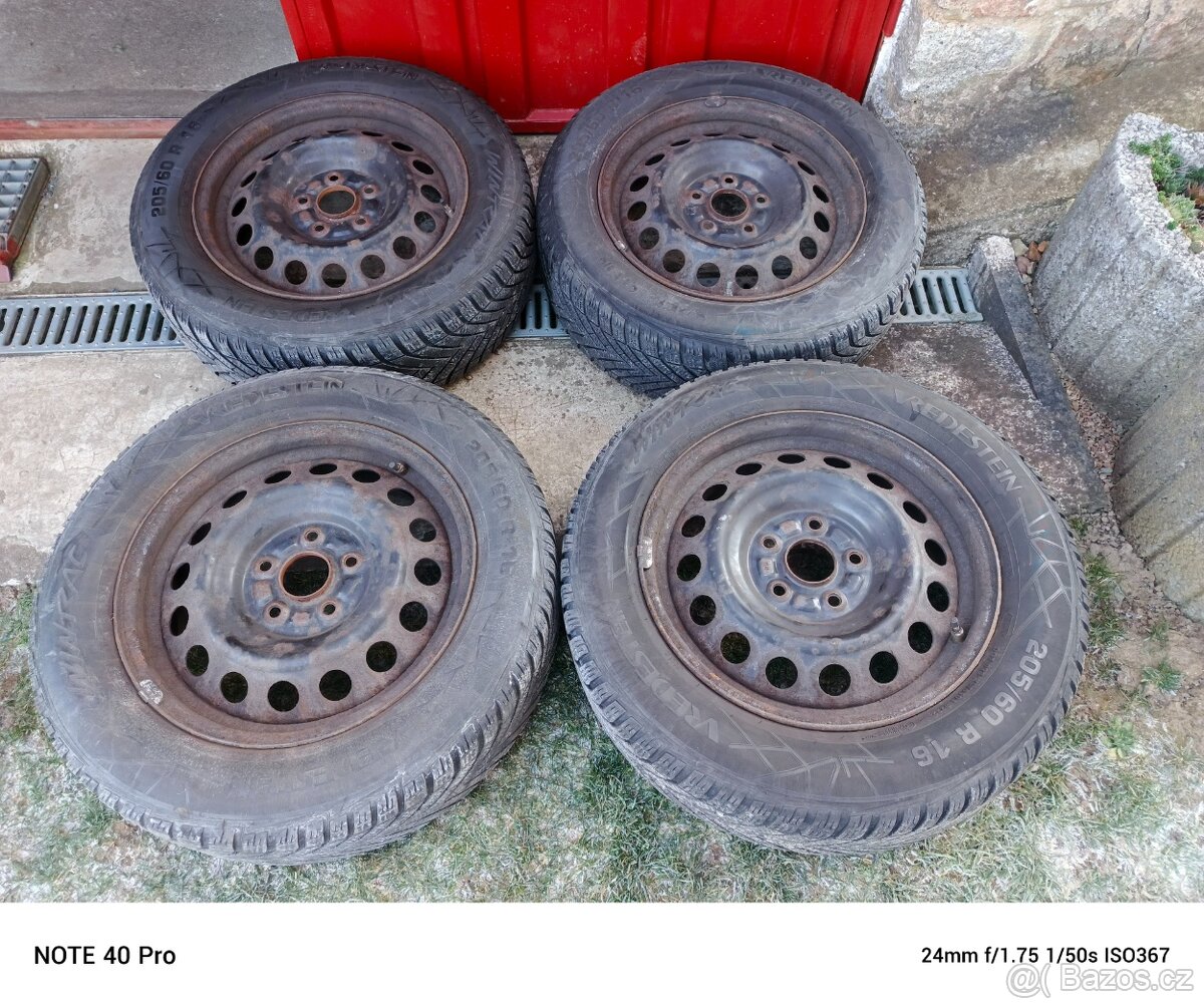 Pl.kola Suzuki 5x114,3mm s pneu Vredestein 205/60/16 zimní