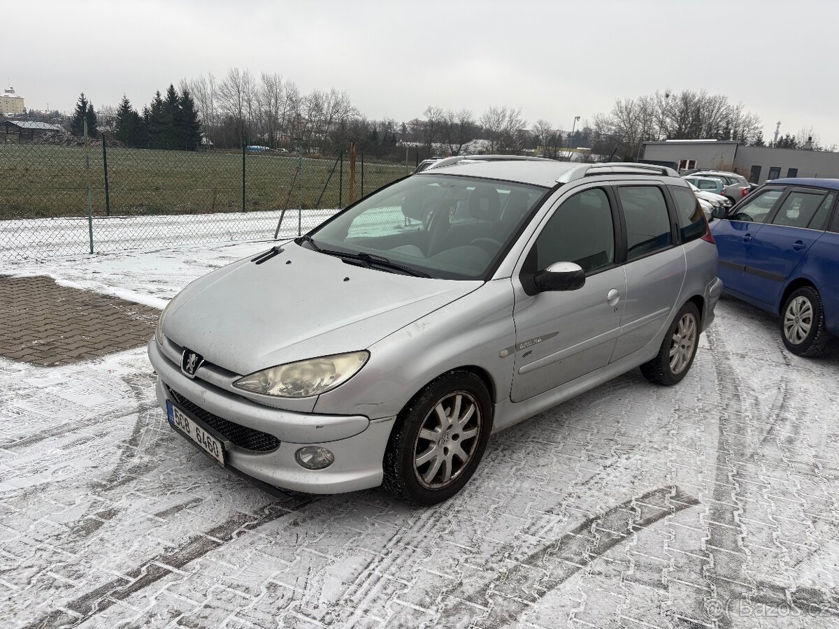Peugeot 206 1,6HDI 80kw r.v. 2004