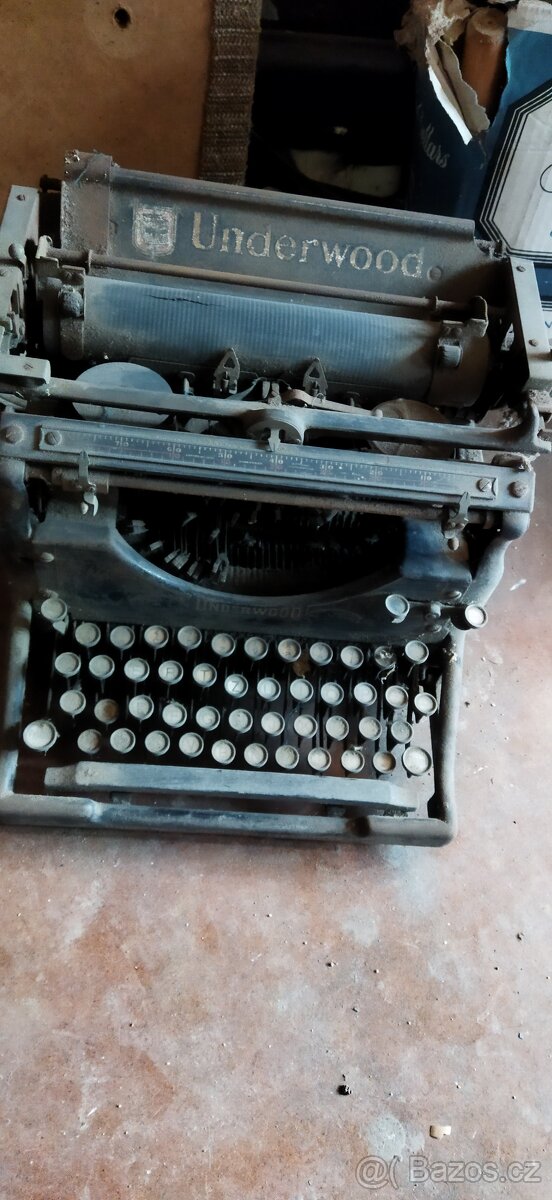 Psací stroj
