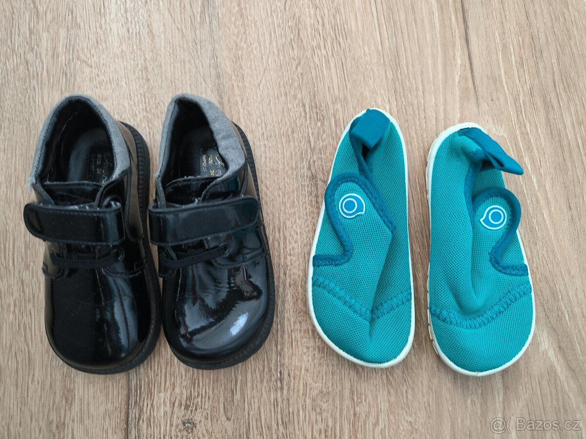 Dětské sváteční boty a boty do vody