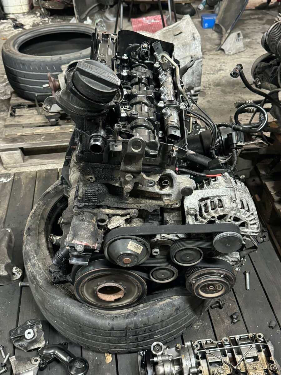 BMW hlava motoru N47N N47S 135kw 160kw f10 f11 f30 f31