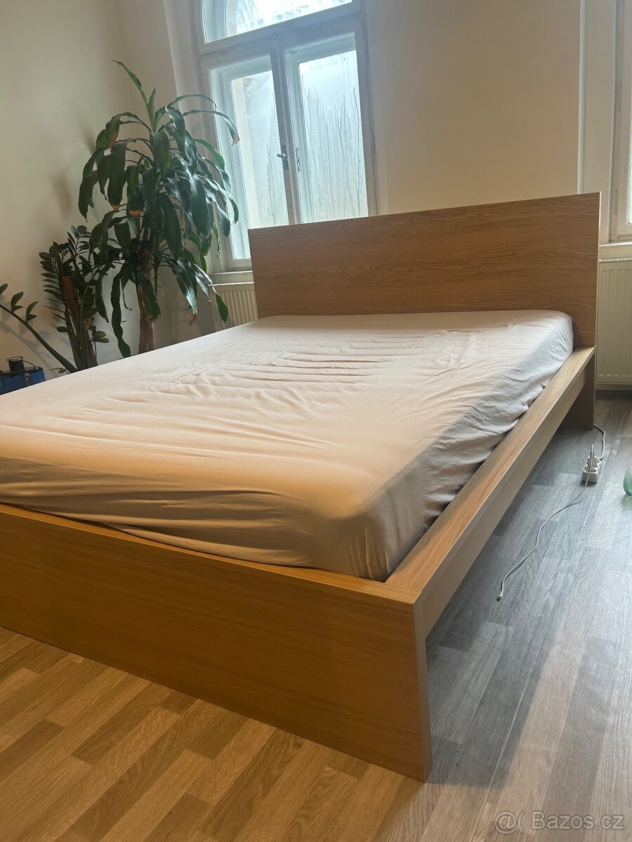 Postel MALM s matrací VALEVÅG 160x200