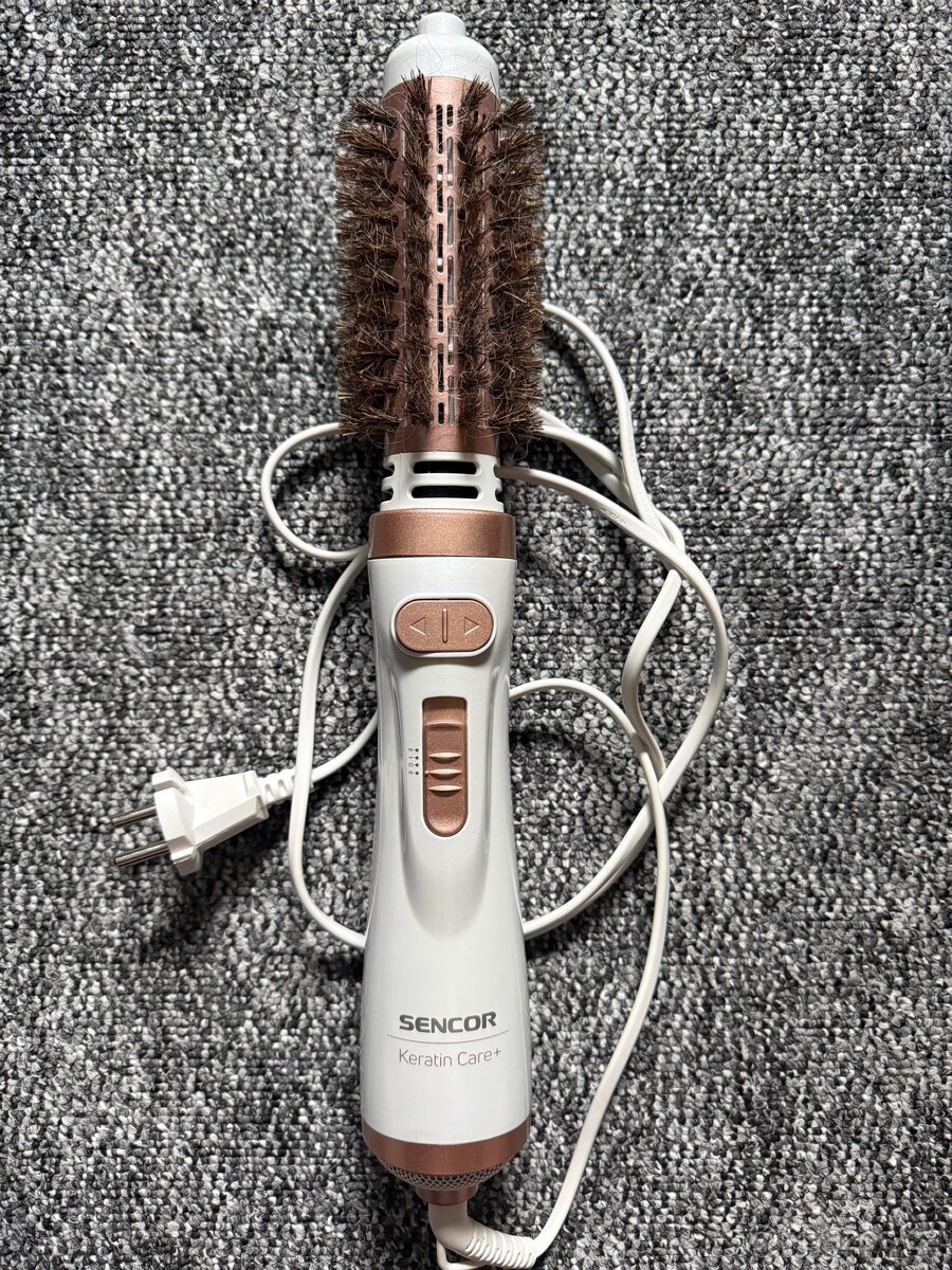 Rotační kulmofén Sencor