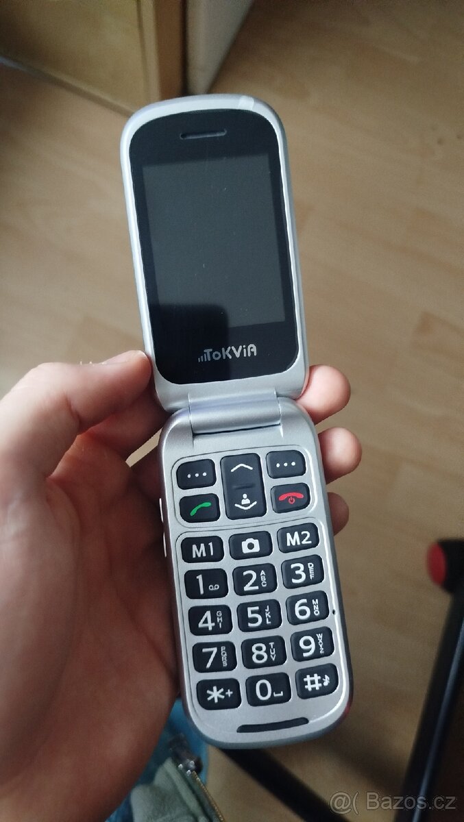 tlačítkový telefón