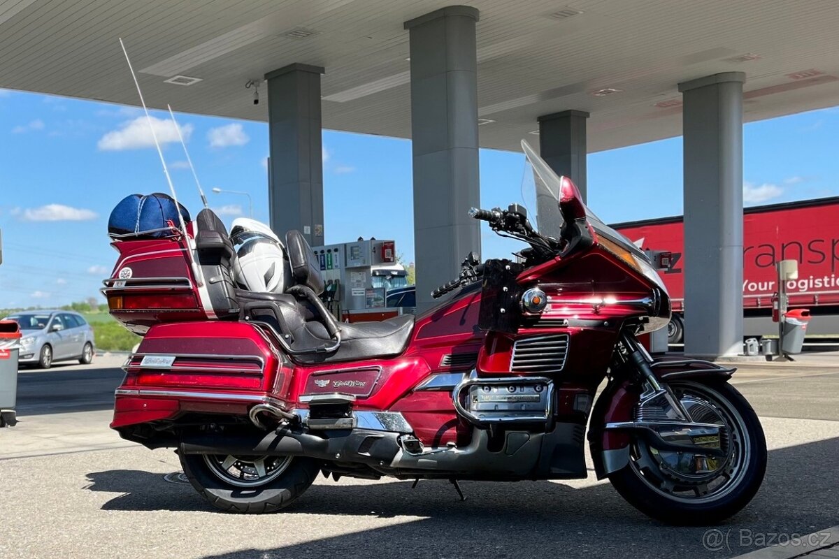 prodám Honda Goldwing 1500 SE