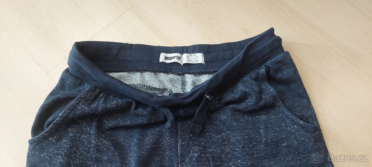 Dětské tepláky vel.164