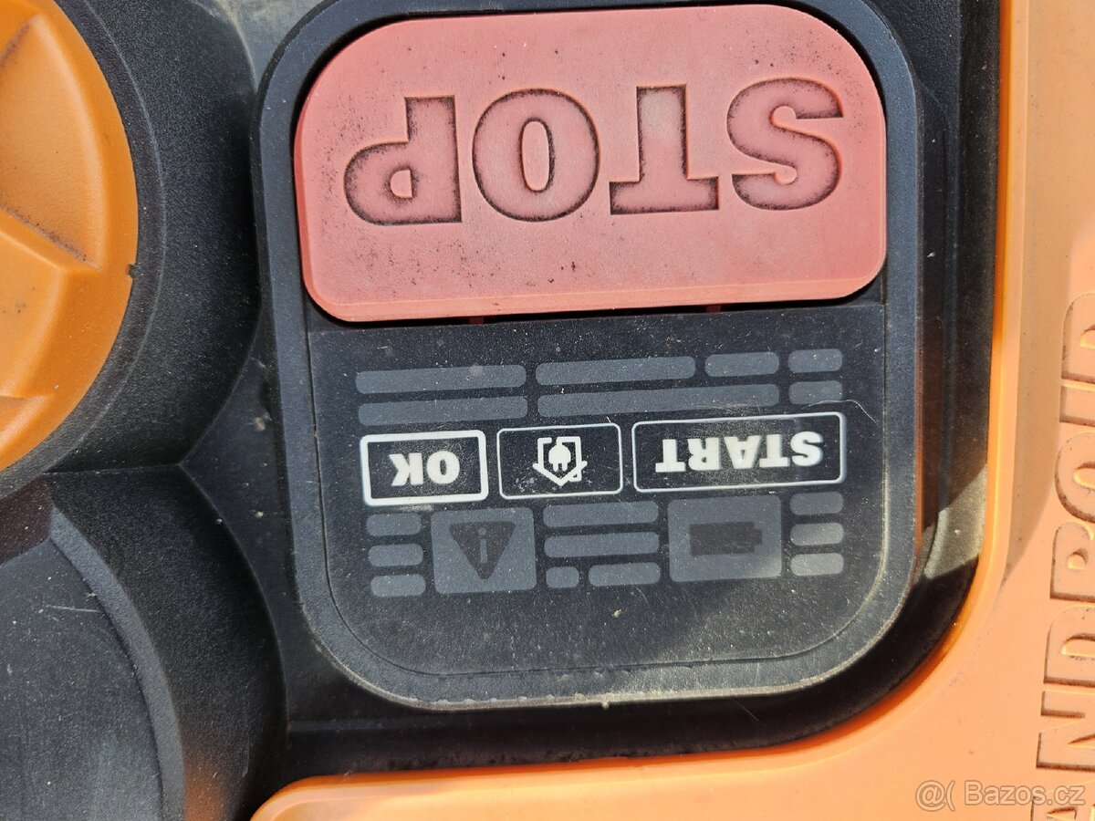 Robotická sekačka Worx Landroid