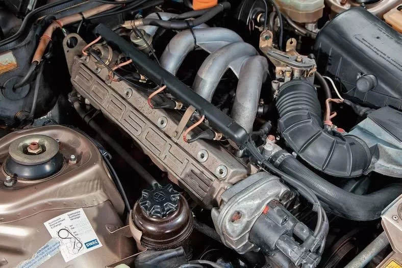 Porsche 944 - MOTOR 2,5 (M44.05)