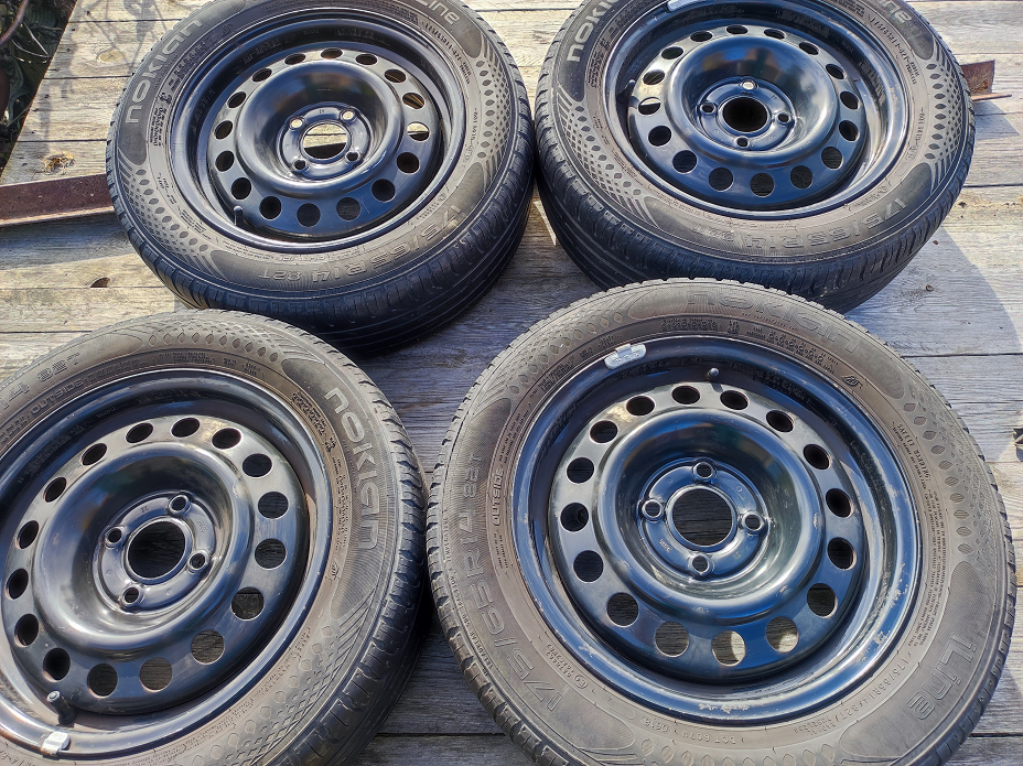 175/65 R14 Nokian komplet
