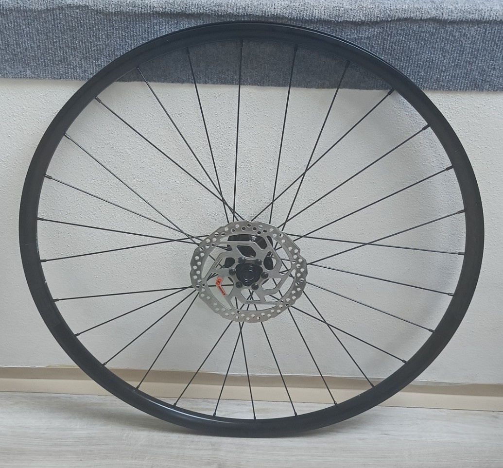 nové přední Zapletené kolo MTB Bontrager Kovee Comp TLR 29