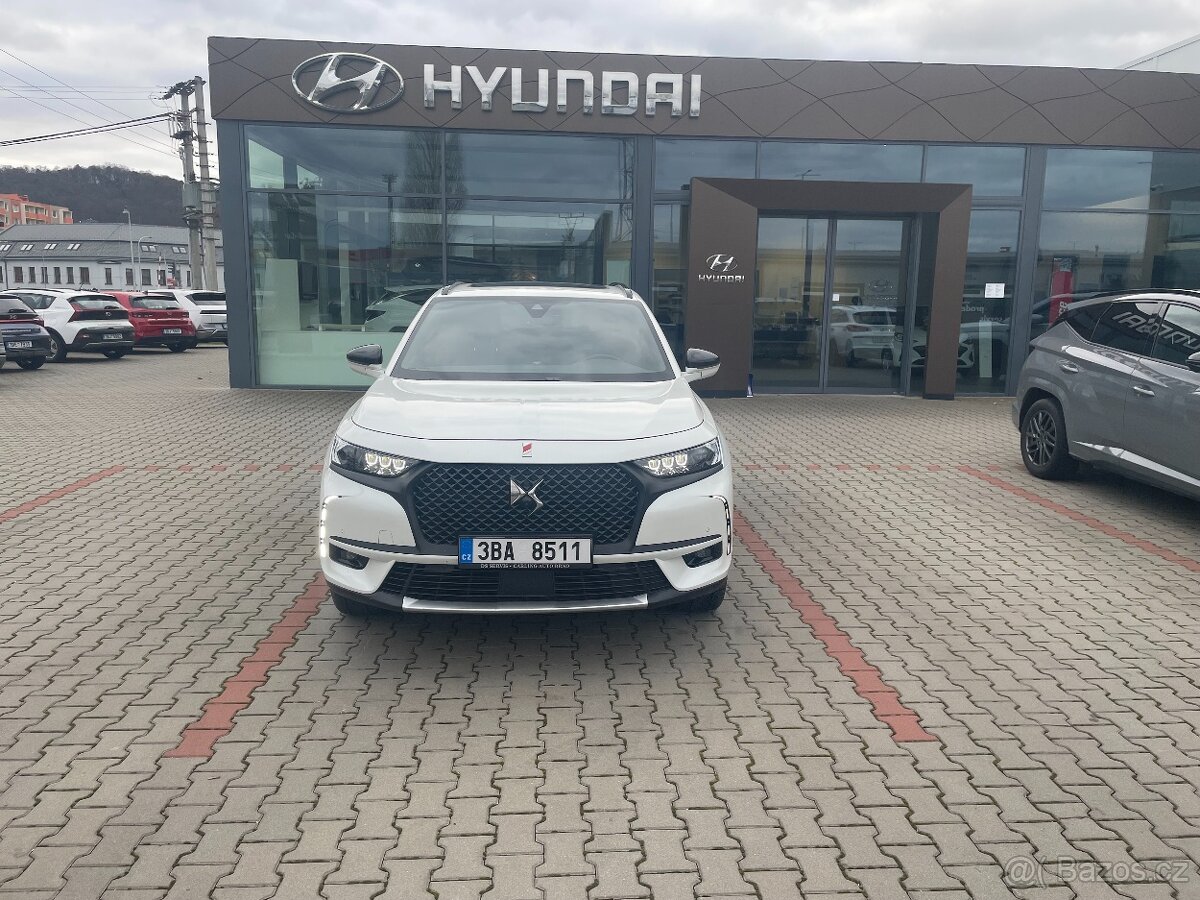 DS 7 Crossback  -- TOP STAV --10 900km, 1maj. ČR. 8AT