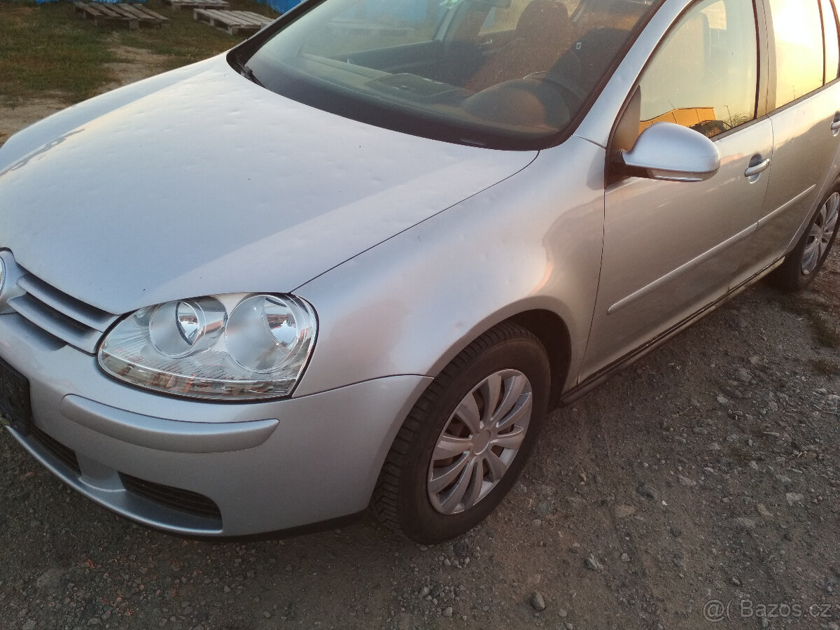 Golf 5 2007 1.4 benzín