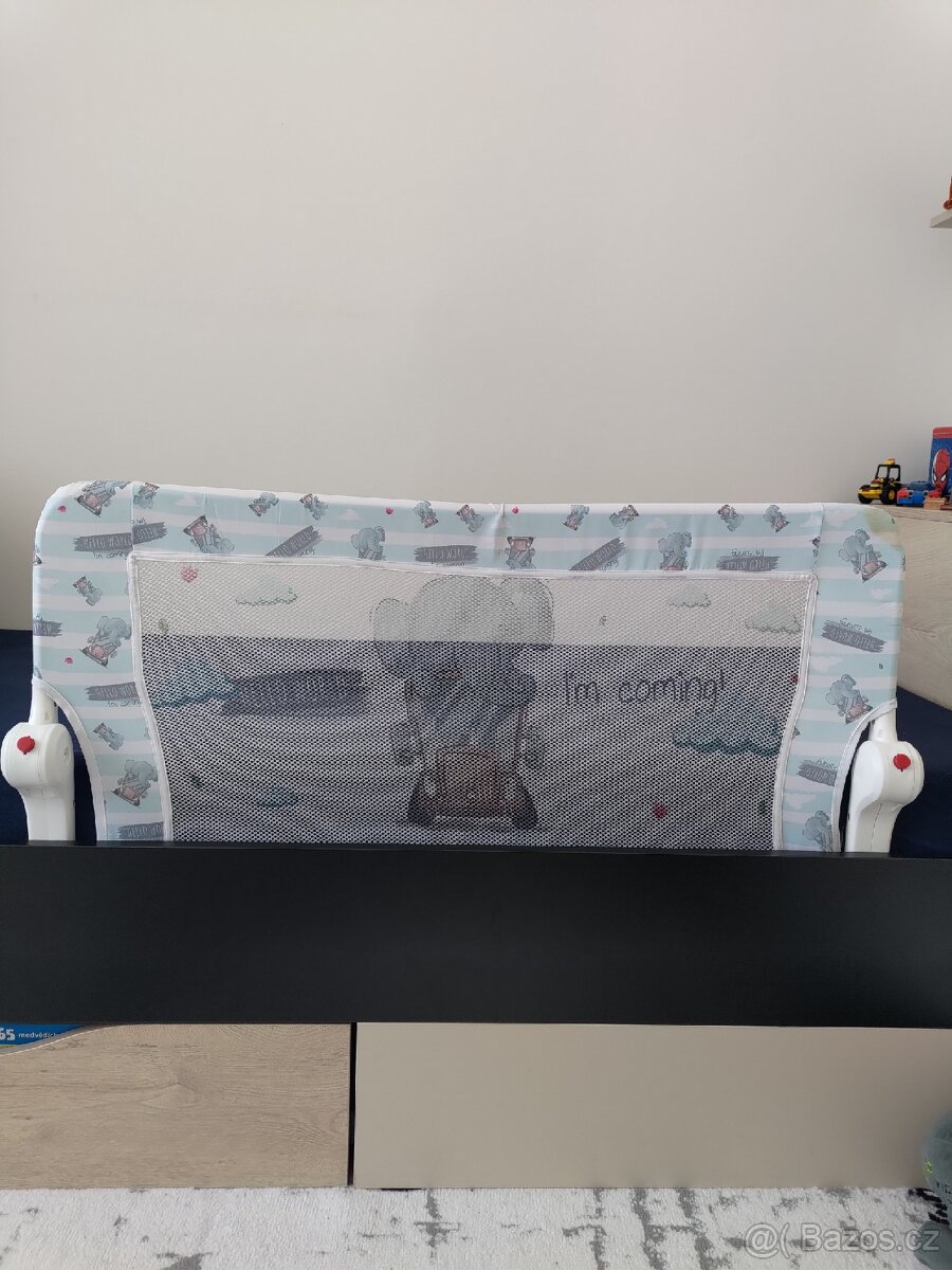Dětská zábrana na postel