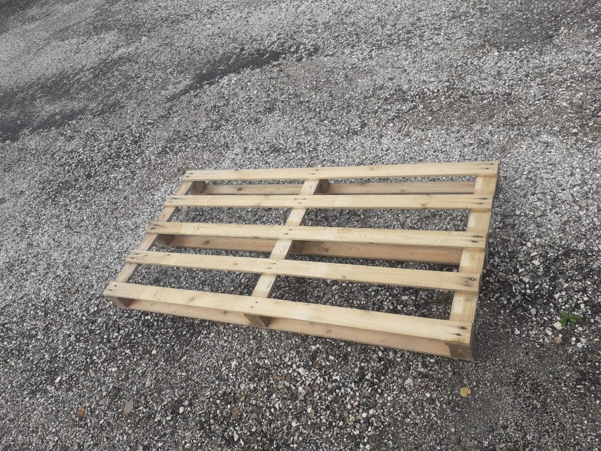 Prodám dřevěné palety NOVÁ CENA