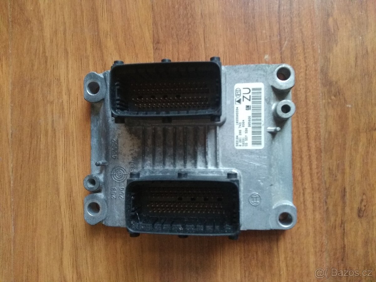 Řídící jednotka motoru Vectra C 3.2 V6