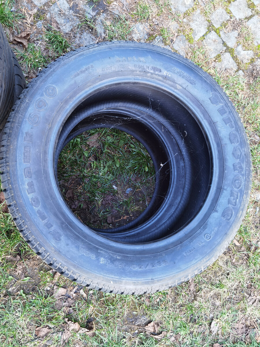 Pneu Firestone 225/50/15
