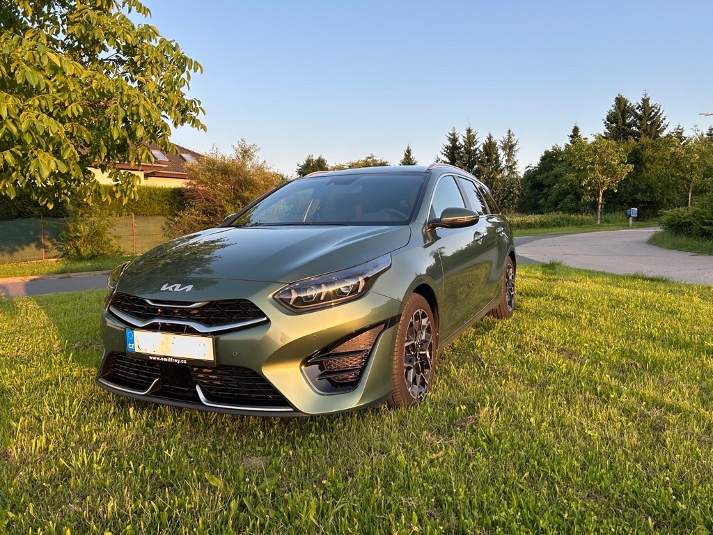 KIA Ceed SW CD 1,5 T-GDi GPF 7DCT GT LINE
