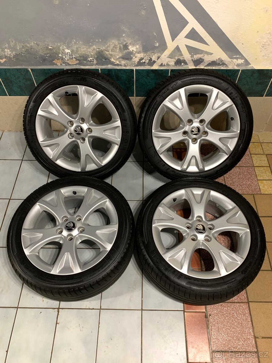 Alu kola Škoda R17 5X112 ZÁNOVNÍ LETNÍ PNEU 225/45 PALLAS