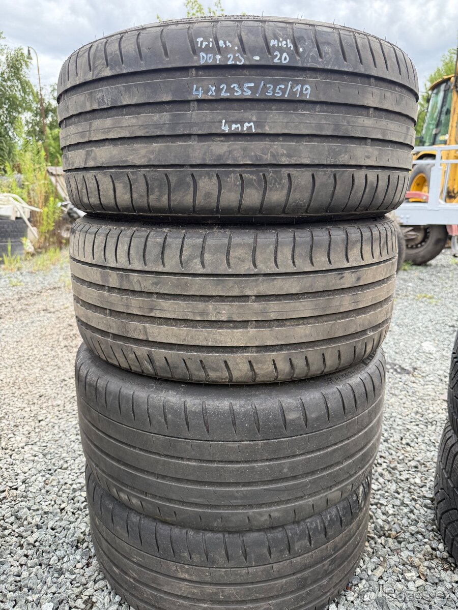 4 x letní pneu r19 235/35/19