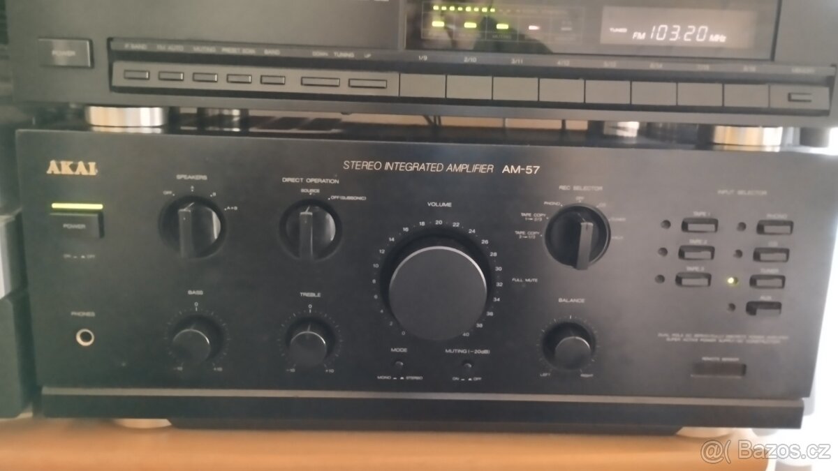 AKAI AM 57