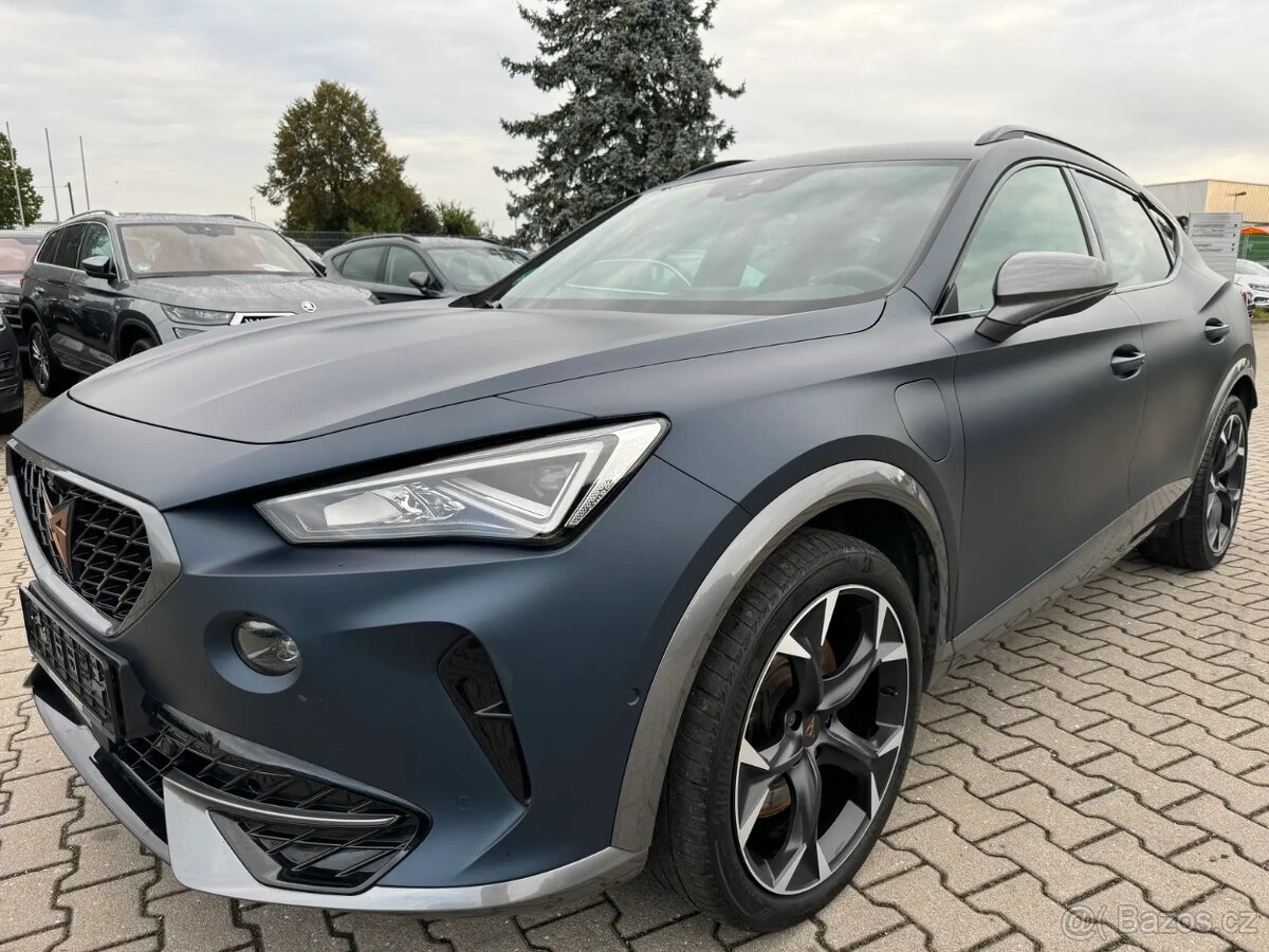 Cupra Formentor MATT 1,4 Tsi 180kw e.hybrid,360°kamery,DCC