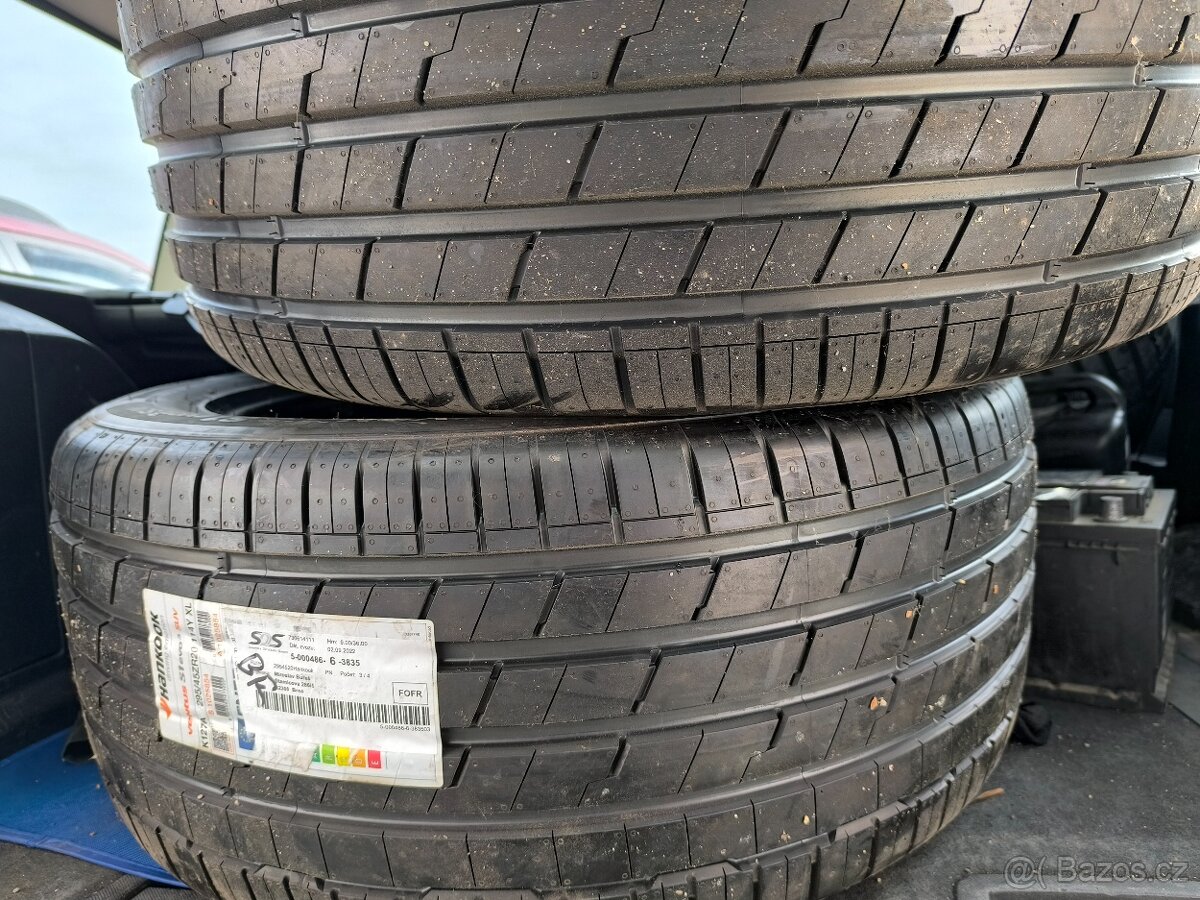 Nové letní pneu Hankook 295/45 R20