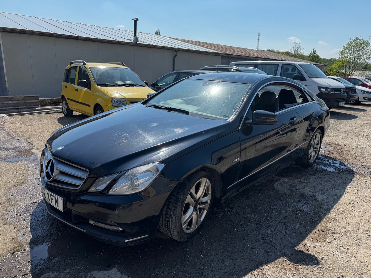 Mercedes E 250 coupe, veškeré díly z tohoto vozu