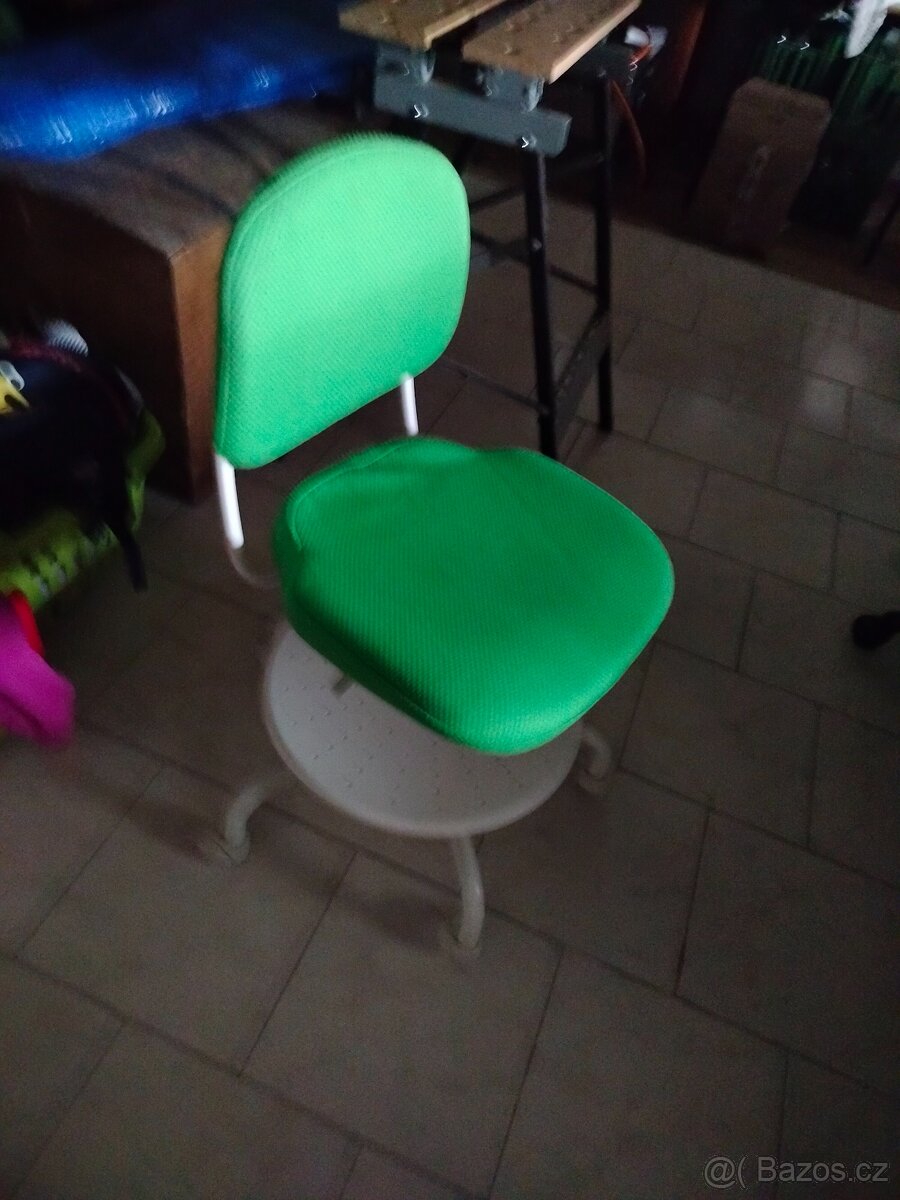 Dětská otočná židle ikea