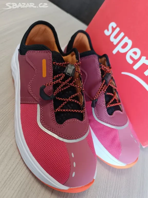 Nové dívčí boty Superfit vel. 39