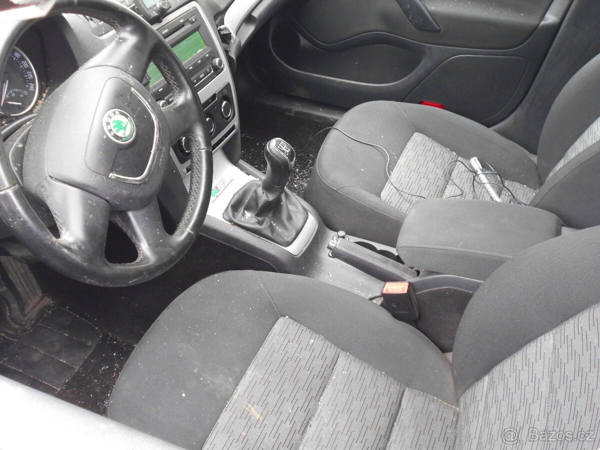 nd z škoda octavia 21.6tdi 77kw bílá stříbrná sedan combi