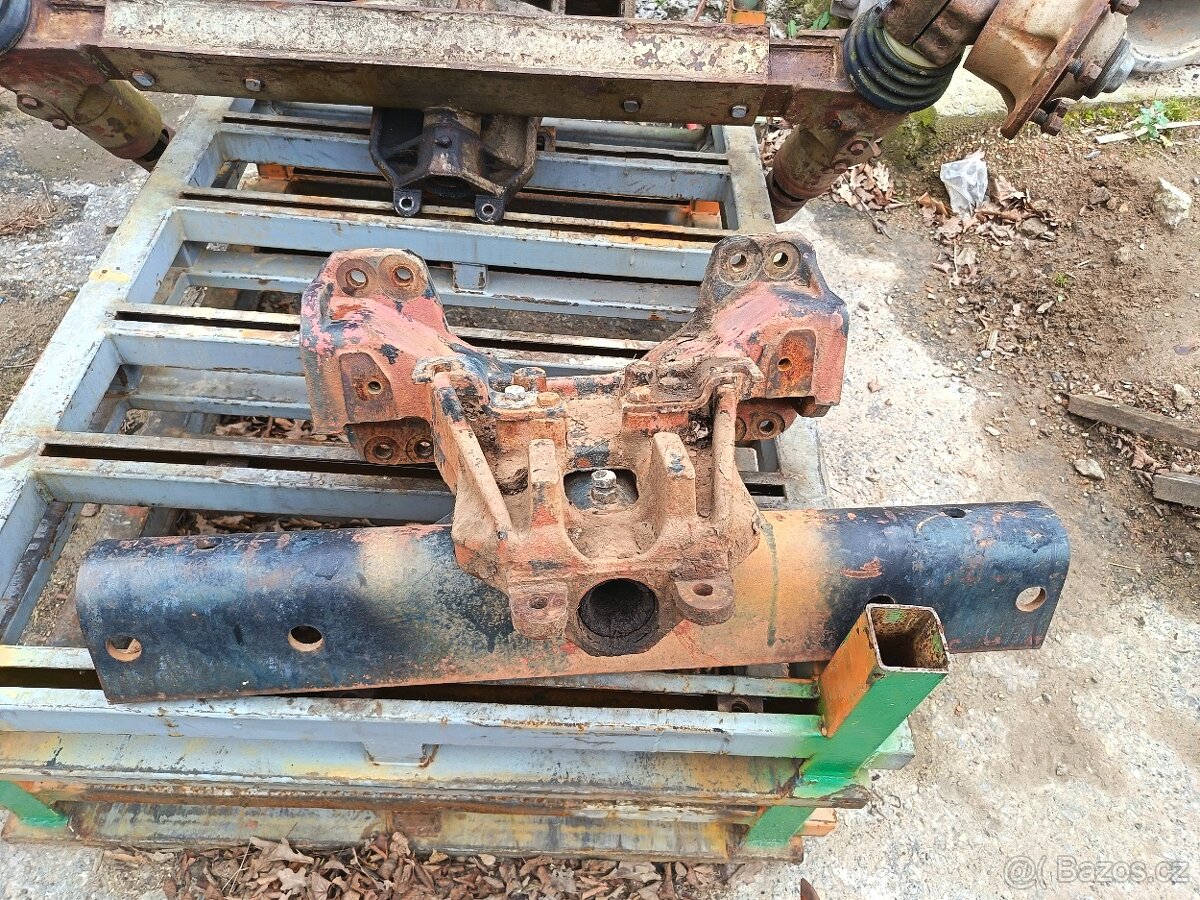 Konzole nápravy zetor