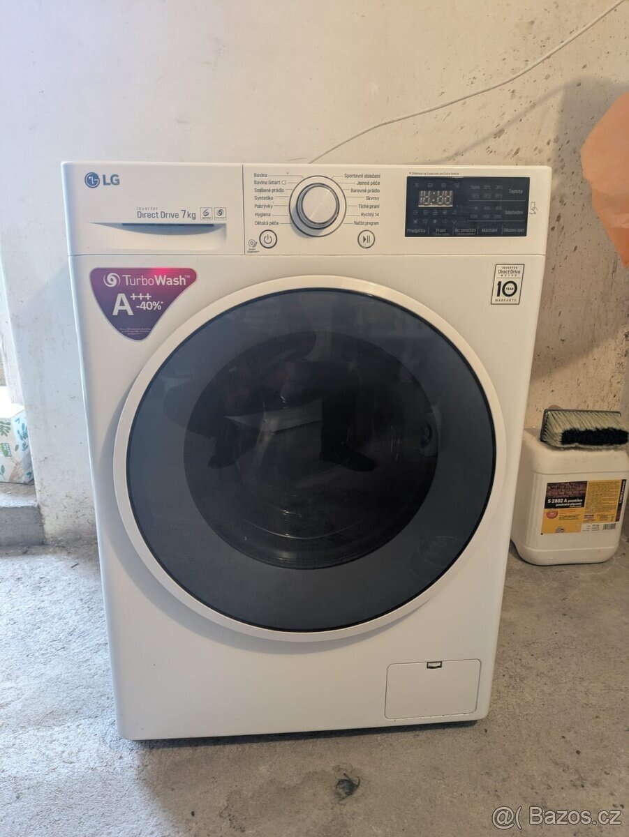 Pračka LG F72U2QDN0 (7 kg, invertorový motor)