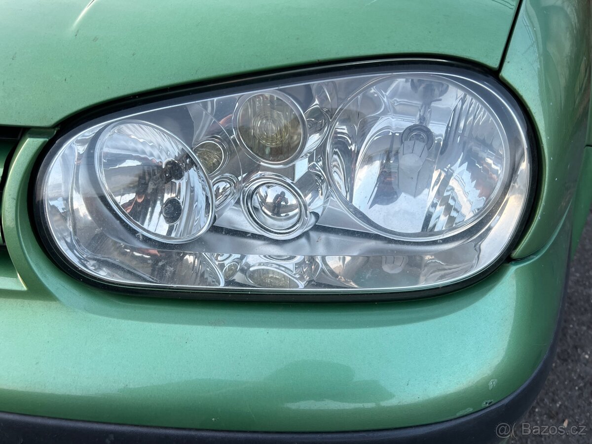 Svetla predni VW Golf 4
