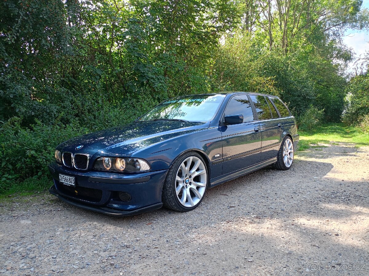 BMW E39 540i
