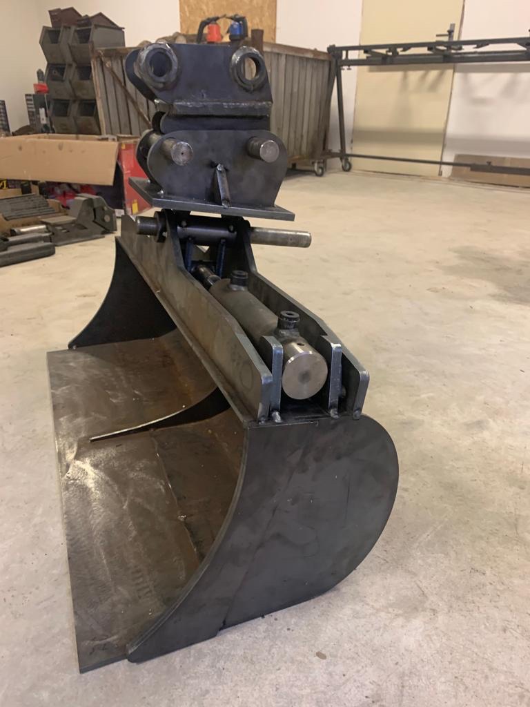Hydraulická svahová lžíce