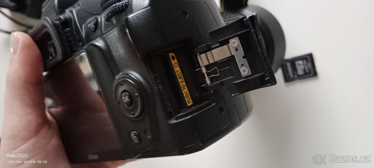 Nikon d3000