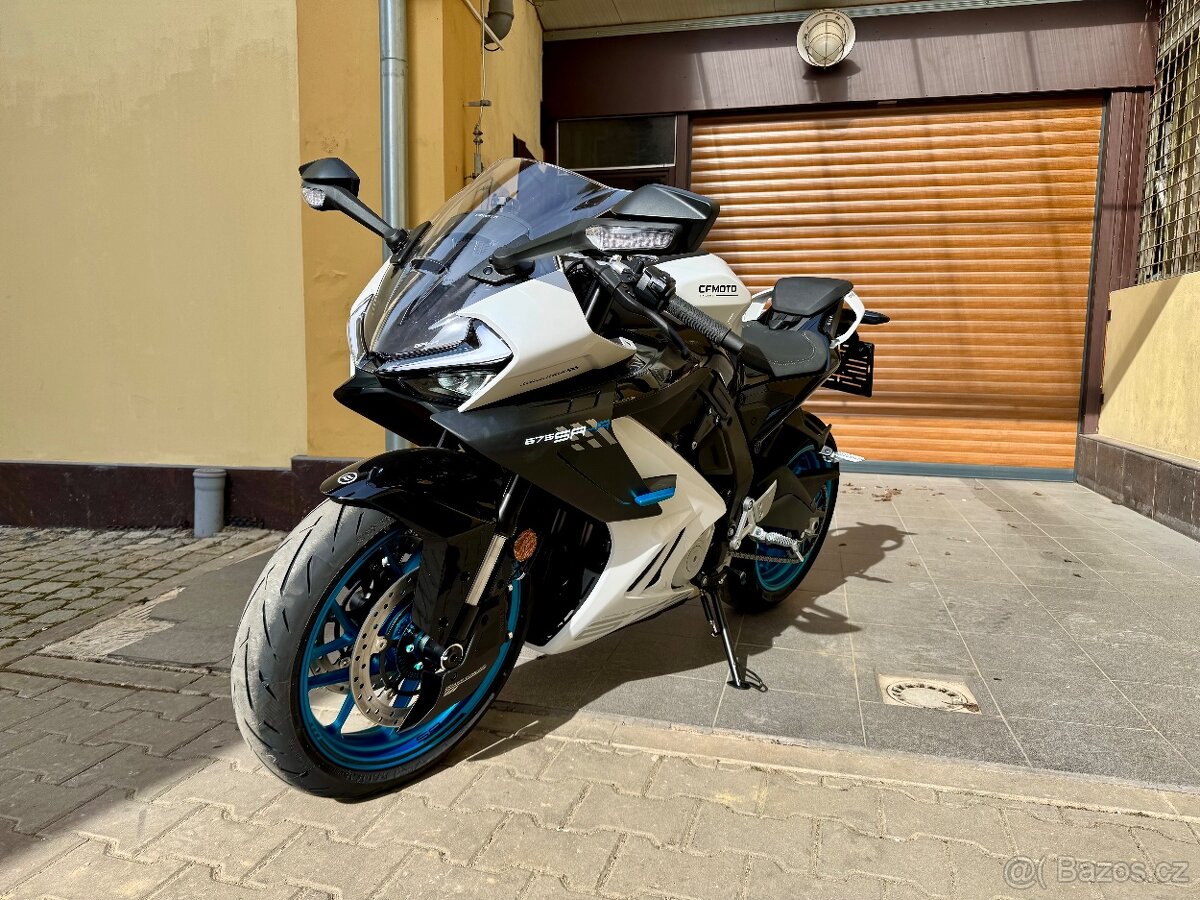 CFMOTO 675SR-R bílá - odpočet DPH