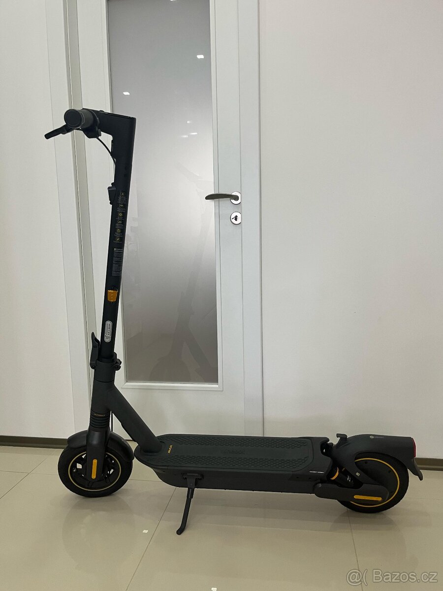 Elektrická koloběžka Ninebot KickScooter MAX G2 E by Segway