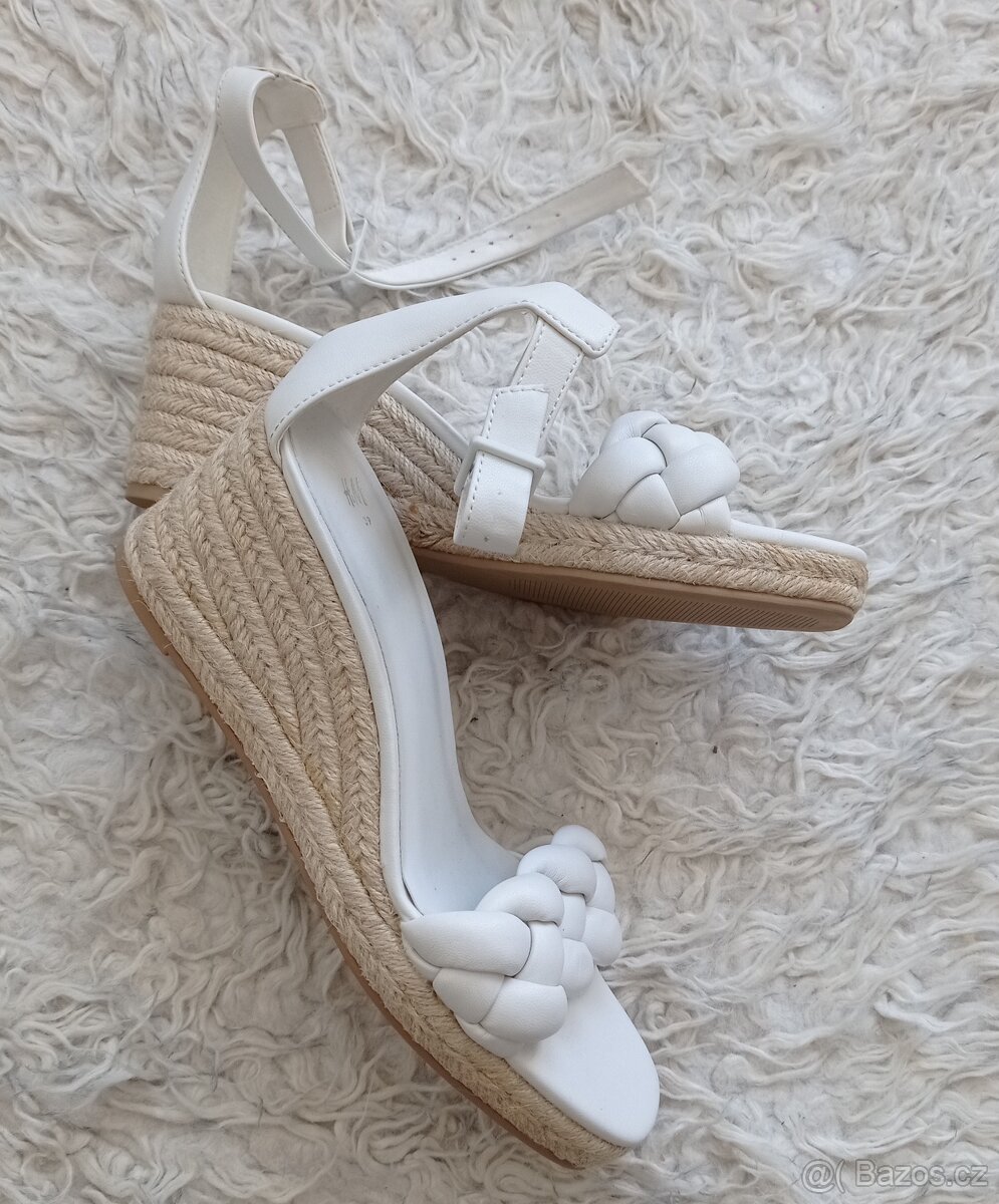 Lodičky na klínku H&M 39