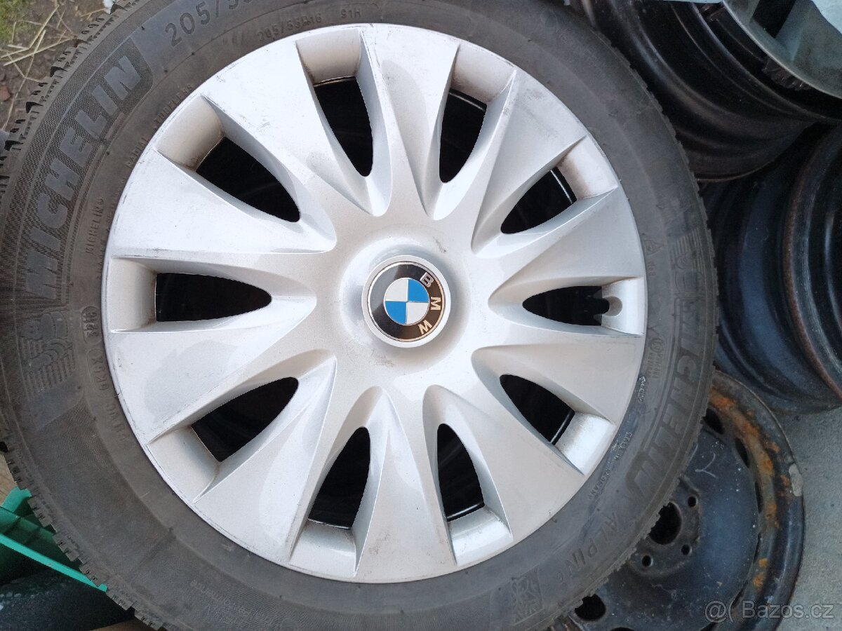 Poklice BMW 16